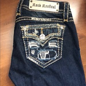ROCK REVIVAL SIZE 27 Short